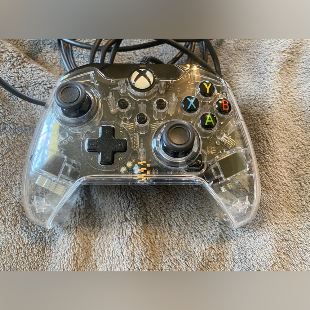 Afterglow Wired Controller for Xbox - Black and Clear